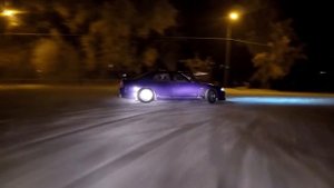 Nissan Skyline R33 Drifting