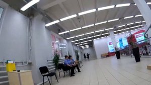 Пошли в Эльдорадо покупать телевизор.