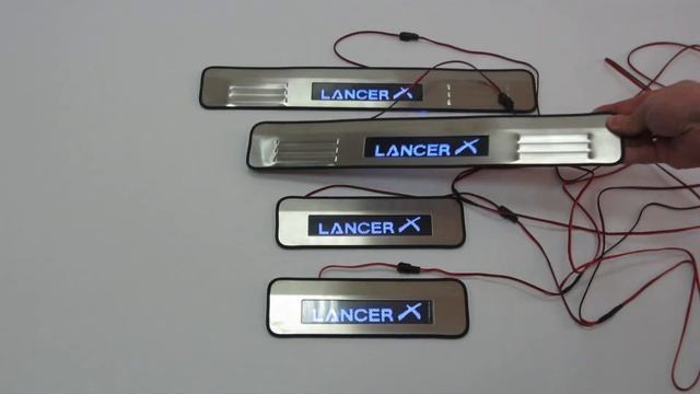 Накладки на пороги светящиеся Mitsubishi Lancer 10. Подсветка синяя смотреть онлайн