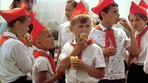 видеоклип посвящённый тем, кто родился в СССР.