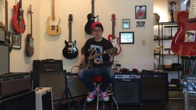 Epiphone Riviera Custom and Suave Smoking Jacket смотреть онлайн