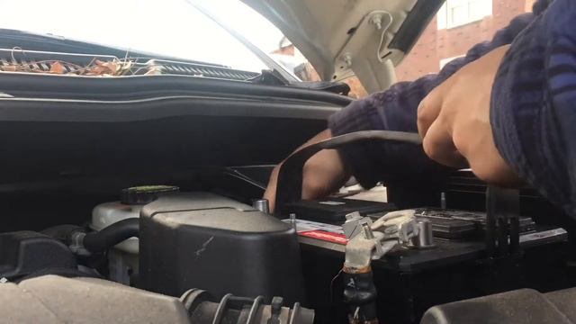Ford Explorer battery replacement. FAST!!!!!