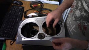 Разборка колонки музыкального центра Philips FWM730