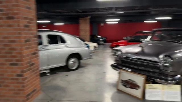 Посмотрел на Lamborghini и Ferrari смотреть онлайн