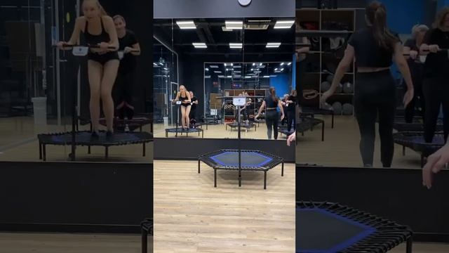 Jumping fitness trampoline workout джампинг фитнес батуты