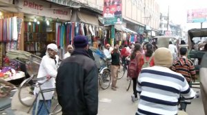 Индия. India. Varanasi is a place of pilgrimage for Hindus.  Варанаси - священный город индуистов.