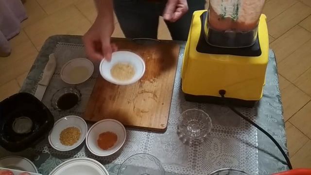 Кетчуп из мороженных помидор
