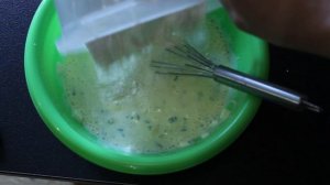Оладьи с яйцом и зеленым луком на кефире блюдо на все случаи жизни.