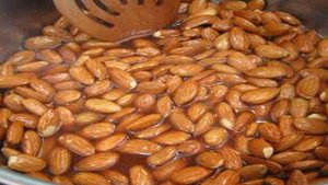 Сахарный миндаль