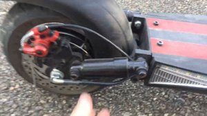 KUGOO M4 PRO хватает на 50 км (Электросамокат )