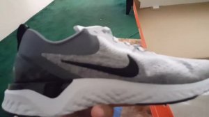 Nike Odyssey React in Wolf Grey