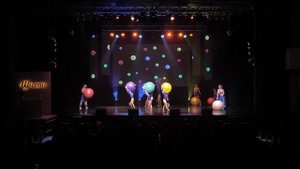 Circus "Up!" "Asterisks " Amur Region, Acrobatics on fitballs. Цирк "Ап!" акробатика на фитболах.