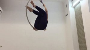 Воздушная гимнастика на кольце
