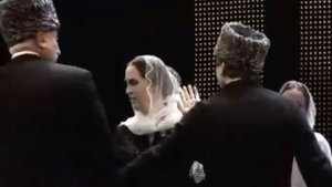 танец ветеранов ансамбля вайнах на юбелейном концерте