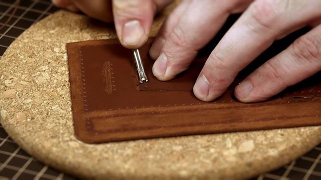 Портмоне мужское кожаное для документов и денег / Wallet for documents and cash. Free pattern PDF.