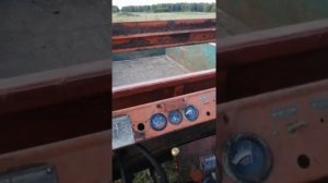 Учу жену ездить на тракторе т 16...