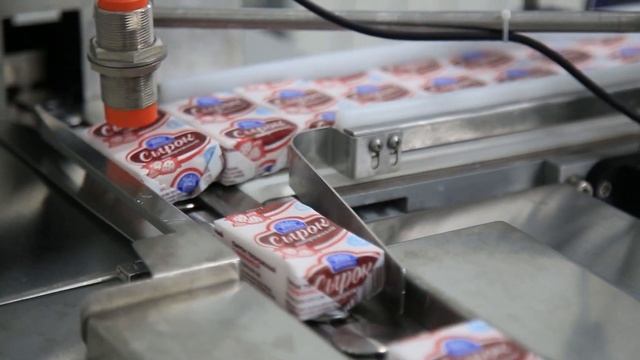 Творожный сырок с клубникой смотреть онлайн