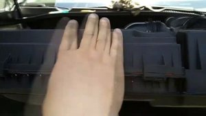 VW Golf 6 как заменить воздушный фильтра мотора  ---   VW Golf 6 motor air filter replacement