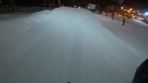 спуск с горы на велосипеде, с лыжнои горы