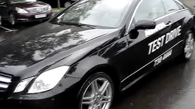 2010 Mercedes-Benz E-Class Coupe C207 / Walking around смотреть онлайн