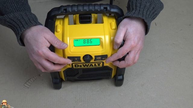 Радио строителя Dewalt DCR018