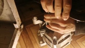Не крутит барабан сломалась стиральная машинка indesit что делать? Это могут быть щётки