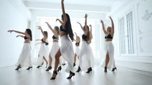 Bachata lady style