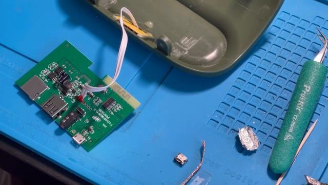 Ремонт портативной колонки JBL Boombox mini (замена micro-usb) смотреть онлайн