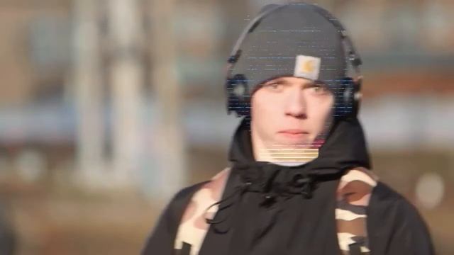 Наушники и капюшон смотреть онлайн