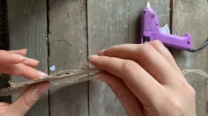 5 простых и красивых поделок из шишек   новогодний декор своими руками