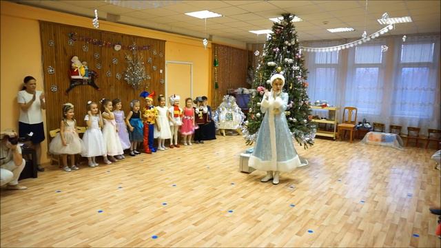 Новогодний утренник 2015 смотреть онлайн