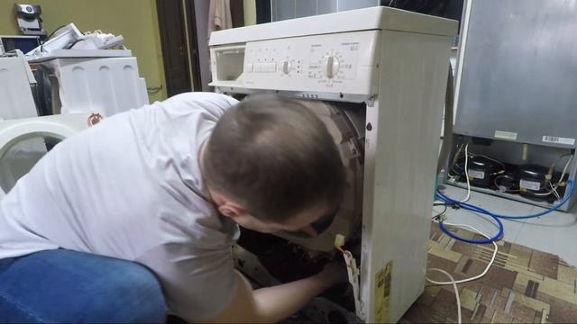 Замена амортизаторов стиральная машина Bosch / Без разбора бака смотреть онлайн