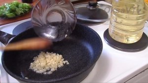 Жареный острый перец(炒辣椒, Chǎo làjiāo). Китайская кухня.