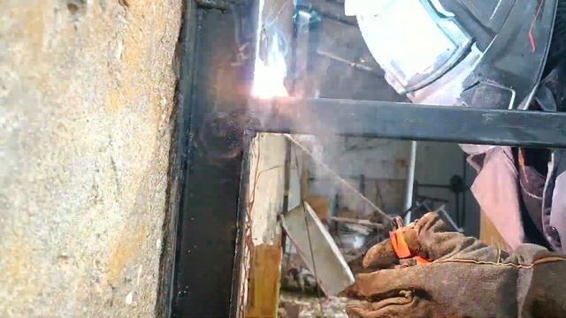 Сварка профильной трубы к толстому и тонкому металлу смотреть онлайн