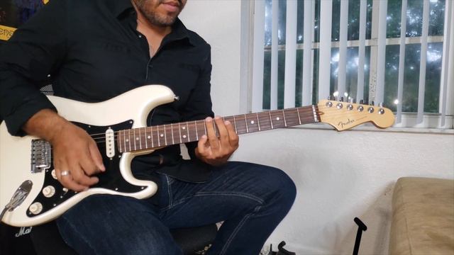 USA vs MEXICO Fender Deluxe Stratocaster смотреть онлайн