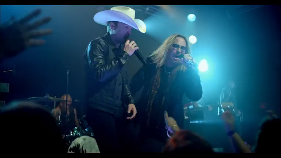 Justin Moore feat Vince Neil - Home Sweet Home