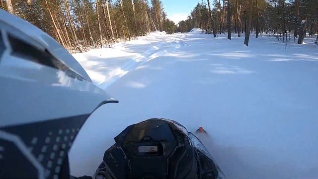 Лечу по пухляку. Кайф на утиле BRP Lynx commander 900 ACE смотреть онлайн