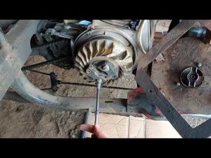 Мотороллер Муравей 2М - небольшая переделка (убираем лишнее, заводим)