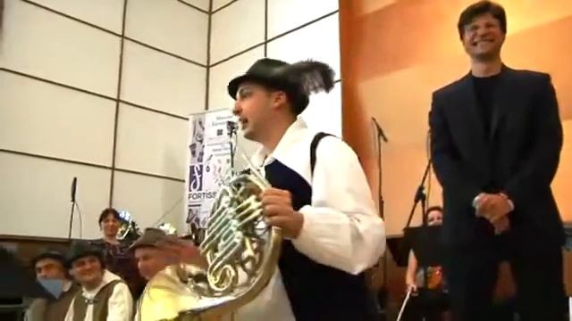 ПРИКАЗКА ЗА ВАЛДХОРНА, ФОРТИСИМО ФАМИЛИЯ 2013 смотреть онлайн