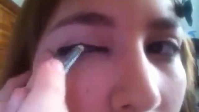 Simple Scene/Emo Makeup Tutorial смотреть онлайн