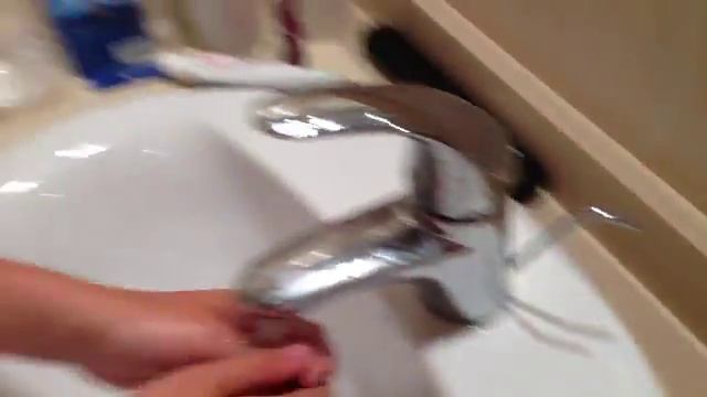 Я в ванной и как ложусь спать смотреть онлайн