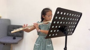 Edelweiss (ABRSM Flute Grade 1 2014-2017) learnt flute for 3 months