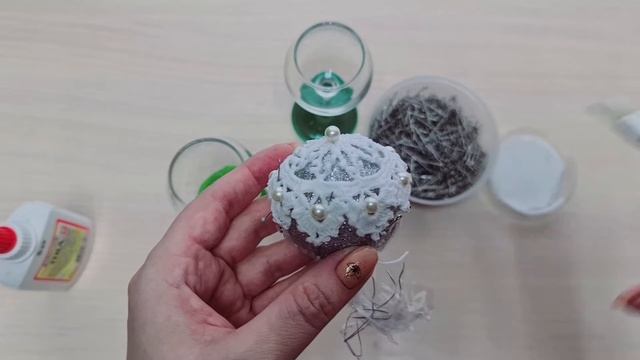 Ажурный ёлочный шар крючком смотреть онлайн