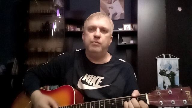 Заросла могилка.