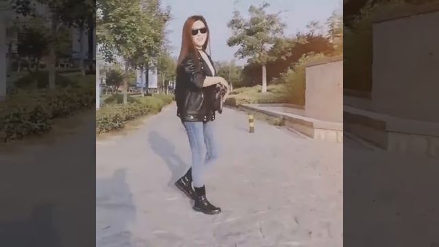 2021 новая повседневная куртка из овечьей кожи женская свободная крутая тонкая натуральной весенне смотреть онлайн