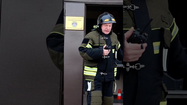 Диспетчер авиации экстренного реагирования о своей работе смотреть онлайн