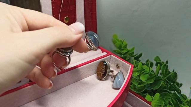 Серебряные кольца с натуральными камнями (39)