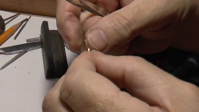 Белая пешка шахматной партии «Джаз» – Играющая на электроскрипке. Завершение смотреть онлайн