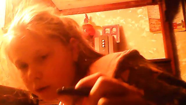 Как сделать из клея момента подушку для лпс смотреть онлайн