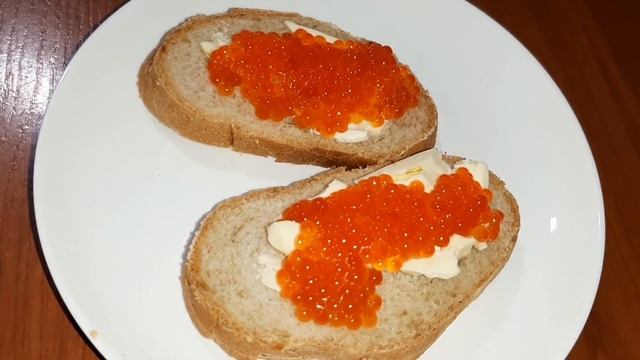 ?Солю икру форели?Воспитываем котика?Про индюков? смотреть онлайн